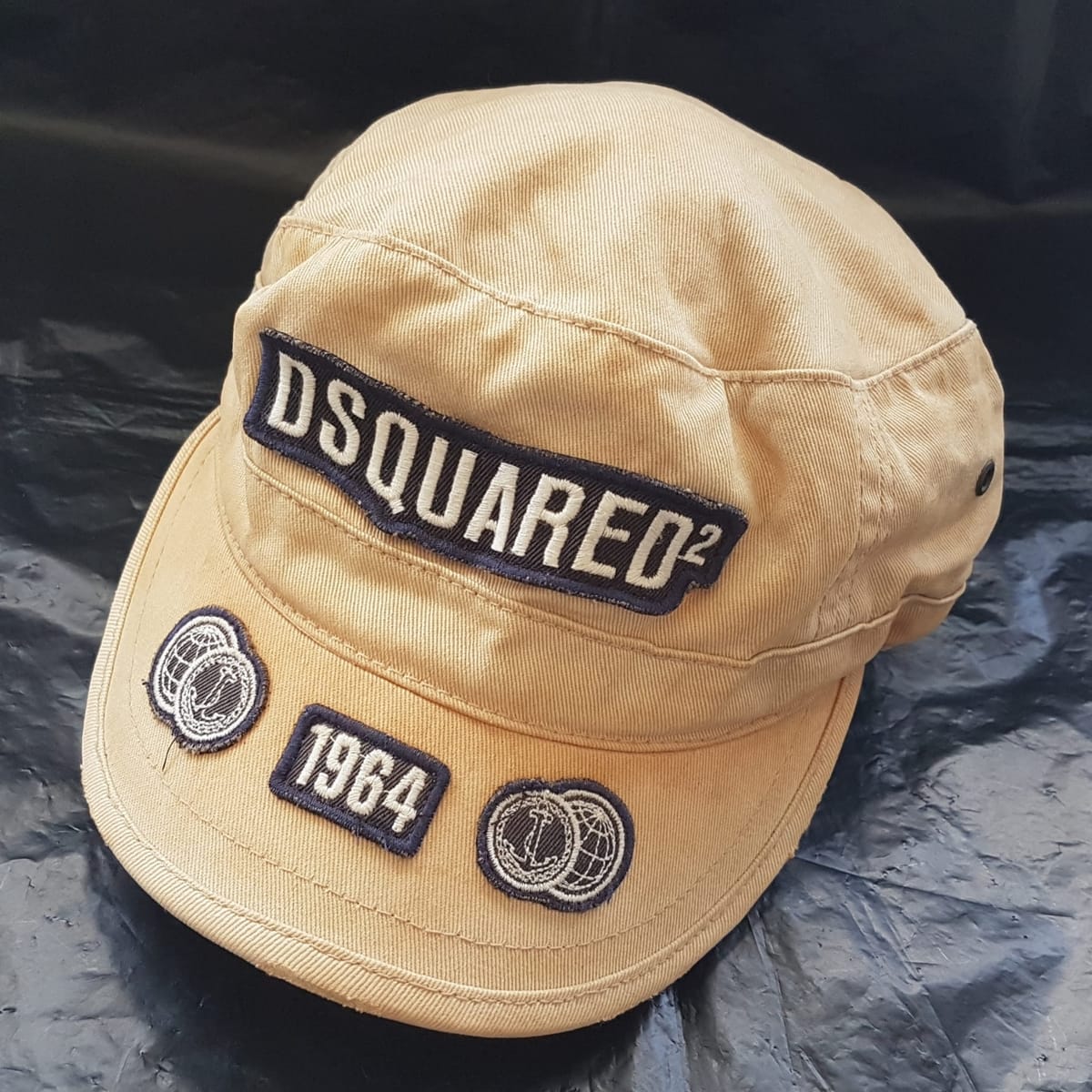Luxury Dsquared² Designer Cap, 1964, Cosmopolitan, Cool DS2 Khaki Baseball Cap, MEDIUM, One of the Rarest Model, Limited Edition, Sleek Slogan, Mean Motherfuckin’ Marina 10 Worldwide Cruising, Car Rally, F1 Racing, Jockey Cap, Roadster, Timeless Appeal