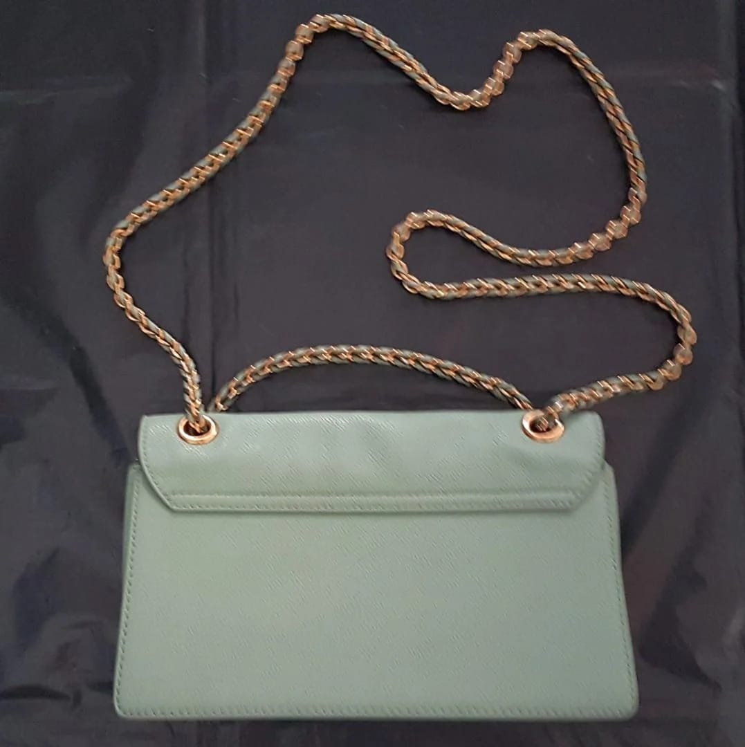 CHARLES & KEITH Handbag, Wallet on Chain Design, Cosmopolitan, Metal Flap Shoulder Bag, Cool Cross Body, Chic Mint Green Model, Sleek Chain Sling - Photo 5