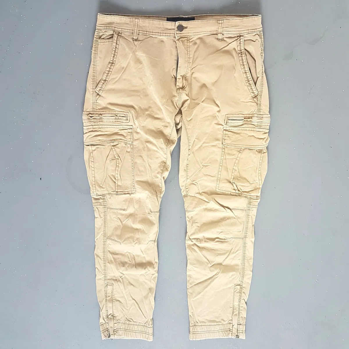 Urban Jogger URBAN JOGGER Size 36, Khaki Jogger Pants, Cool Cargo Pants, Cosmopolitan, Designer Bottoms, Stylish Trousers, Cuff Zipper Ankle, Active Lifestyle, Pop Culture, Hip Hop, Rock Star, Sophistication, Streetwise, Timeless Appeal, Everyday Fashion, Roadster - Photo 5