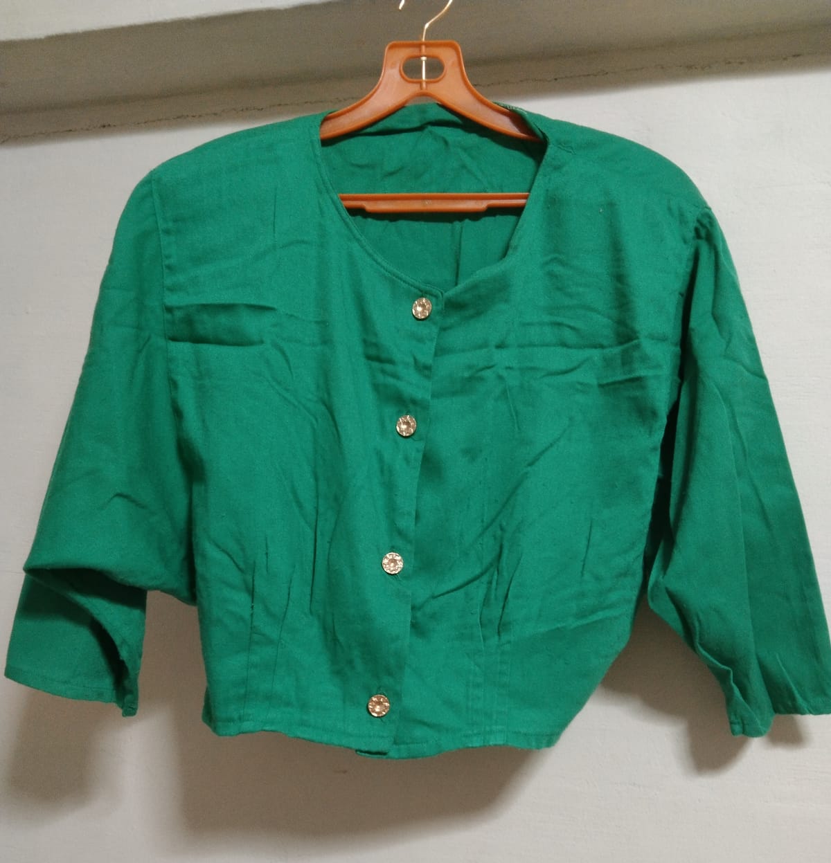 Vintage Green Button-Up Cropped Blouse