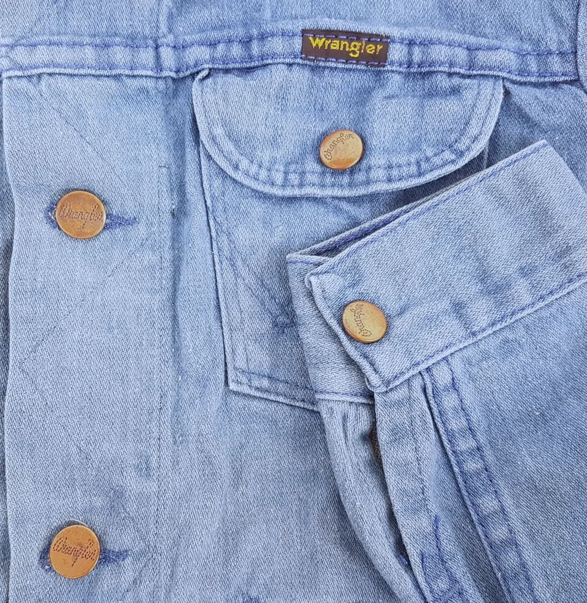 WRANGLER Retro WRANGLER Denim Jacket, from USA, Model MC2-24A, Size 34 Vintage Apparels, Cool Light-Washed, Seasoned Blue Denim Coat, Luxury Outerwear, Sophistication, Urban Style, Pop Culture, Hip Hop, Rock Star, Timeless Classic, Cult Street Fashion - Photo 6