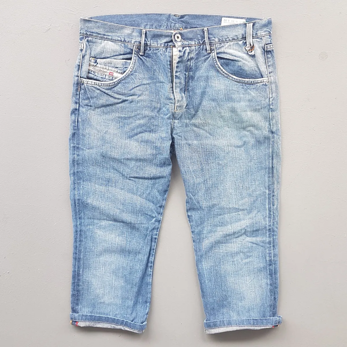 DIESEL Vintage Diesel Industry Denim Jeans, Original DIESEL Denim Shorts, Made in ITALY, Retro Selvedge Design, Cool W31 Bottoms, Cosmopolitan, Sophistication, Nostalgic Apparels, Timeless Appeal, Pop Culture, Hip Hop, Rock Star, Cult Street Fashion - Photo 5