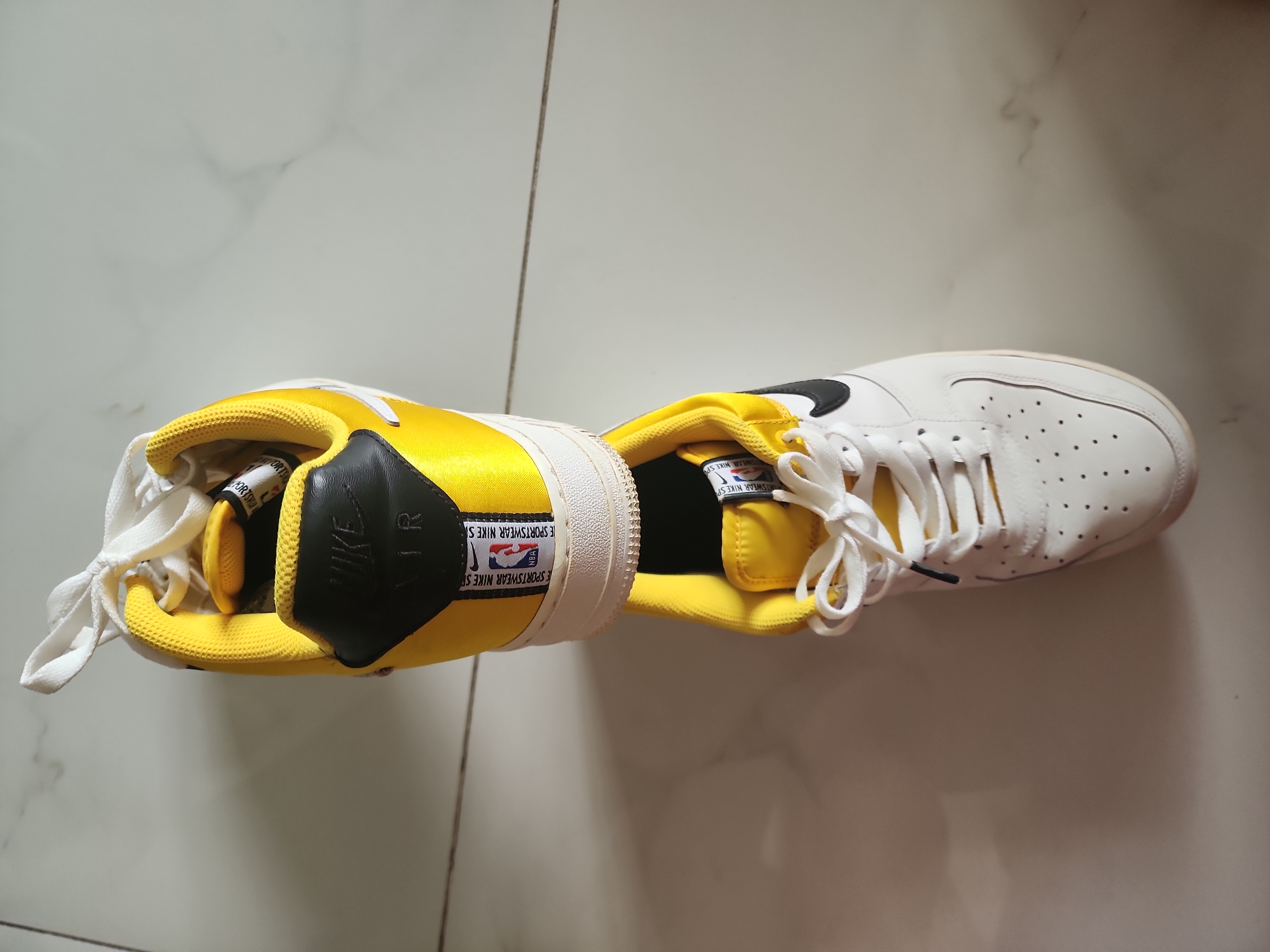 Nike Vibrant Nike Air Sneakers - Photo 2