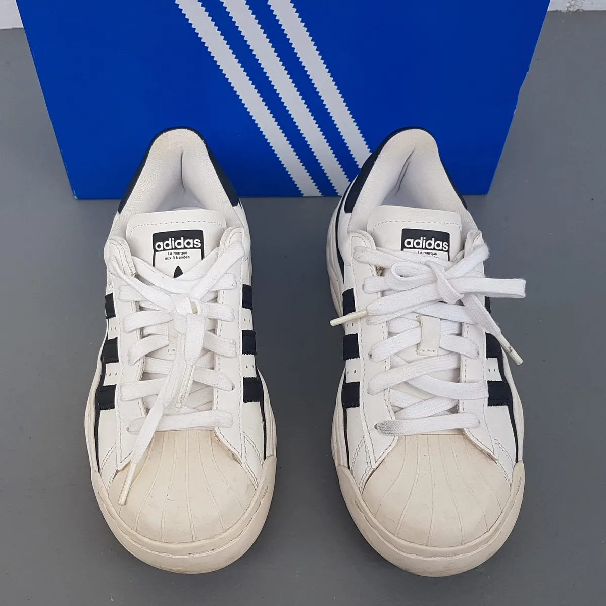 Adidas Original Adidas Superstar Millencon White & Black Chunky Sneakers, Leather Shoes, Cosmopolitan, US 5, UK 3.5, EUR 36, Signature White Shell Toe, Sophistication, Streetwise, Pop Culture, Hip Hop, Rock Star, Roadster, Cult Street Fashion, Everyday Shoes - Photo 6