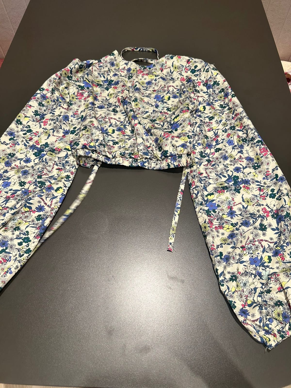 Floral Puff-Sleeve Crop Top
