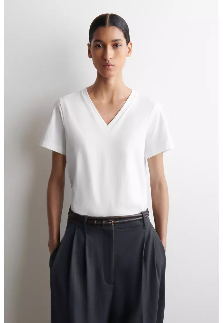 COS  COS - White V-Neck Tee (BNWT) - Photo 2