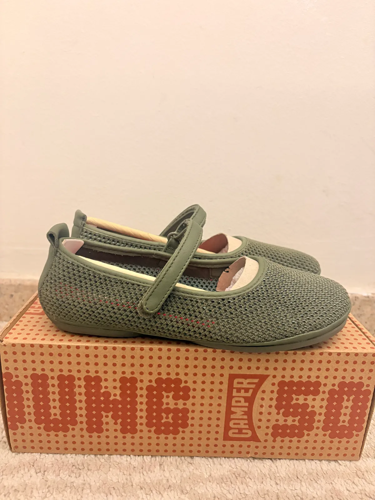 Camper Chic Olive Green Camper Flats EU36 - Photo 3