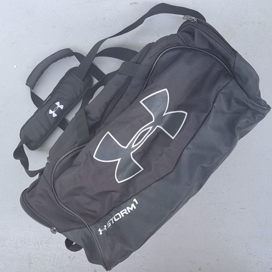 Under armour Original UNDER ARMOUR Duffel Bag, UA STORM 1 Model, USA, Undeniable 2.0, Travel Pack, Cosmopolitan, Spacious Luggage Bag, RETAIL $146, Sophistication, Urban Style, Sporty, Streetwise, Roadster, Timeless Appeal, Pop Culture, Cult Street Fashion - Photo 4