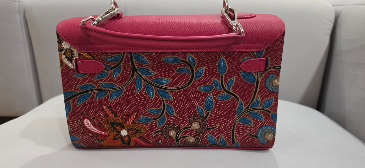 Peach Peach Batik Handbag w/ Detachable Strap - Photo 3