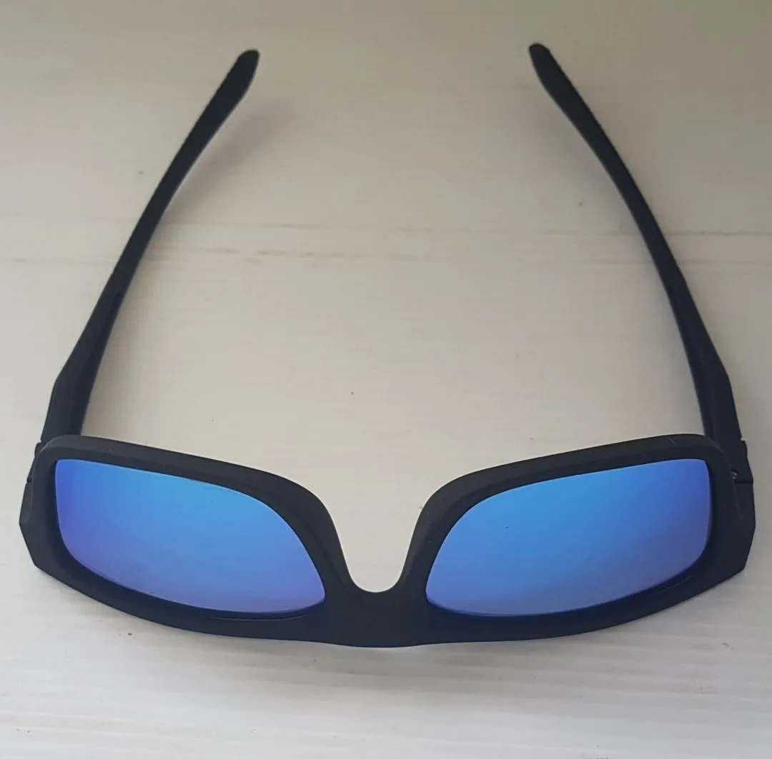 Johnson & Johnson Johnson & Johnson Vision Sunglasses, Polarized Blue Mirrored Lenses, UV Protection, Cosmopolitan, Sunshades, Sleek Designer Shades, Professional Eyewear, Safety Glasses, Cool Looking Goggles, Sophistication, Streetwise, Pop Culture, Everyday Fashion - Photo 7