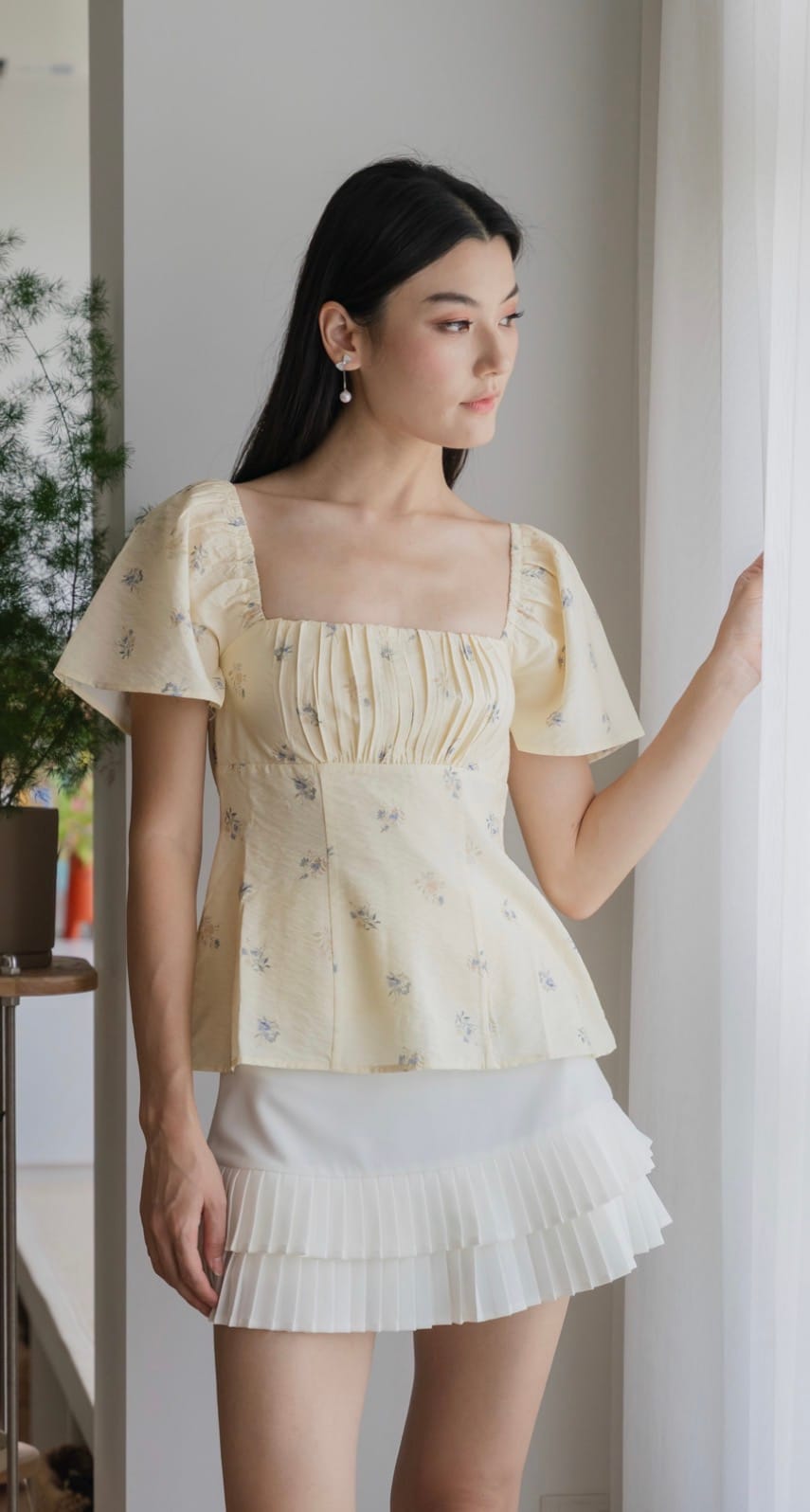 The Stage Walk Citrine Floral Prints Ruched Top - Photo 3