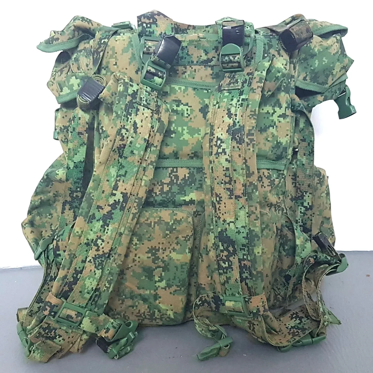 CAMO Retro Camouflage Field Pack with N Frame, Gore-Tex Design, CAMO Rucksack, Travel Pack, Backpack, Haversack, Heavy Duty, Full Pack, Adventure Gear, Hiking, Trekking, Backpacker, Field Training, Road Trip, Weekender - Photo 8