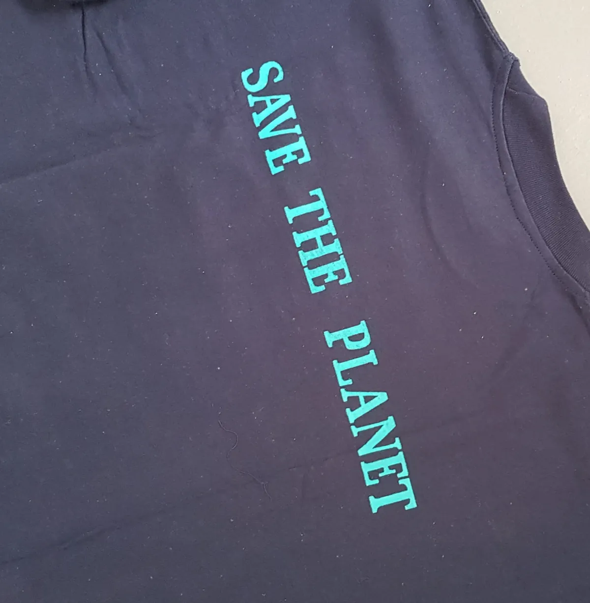 Hard Rock Cafe Original Hard Rock Cafe BEIJING "Save the Planet" T-Shirt, Navy Blue Tee, LARGE Crewneck Top, Vintage Hard Rock Graphic Shirt, Cosmopolitan, Urban Style, Timeless Appeal, Sophistication, Pop Culture, Hip Hop, Rock Star, Cult Street Fashion, Souvenir - Photo 4