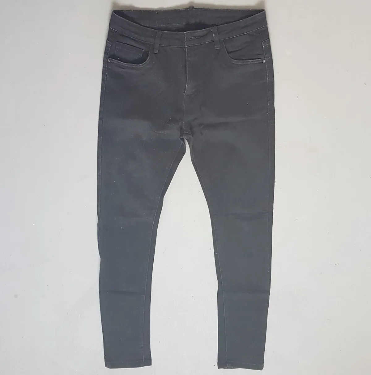 Off-White Retro OFF-WHITE Denim Jeans, Size 32 SUPREME x Off-White Black Pants, Bootcut Jeans, Stretchable Bottoms, Cosmopolitan, ITALIAN Designer Wear, Sophistication, Nostalgic Appeal, Vintage Trousers, Work or Play, Luxury Living, Cult Street Fashion