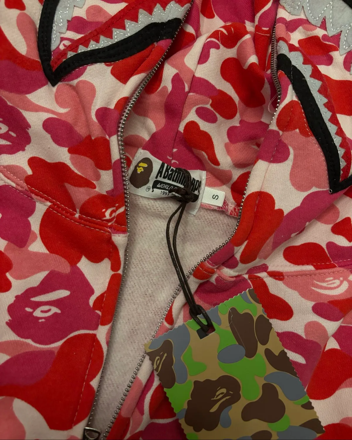 A Bathing Ape BAPE ABC Pink Camo Shark Full Zip hoodie (classic single hood) - Photo 2
