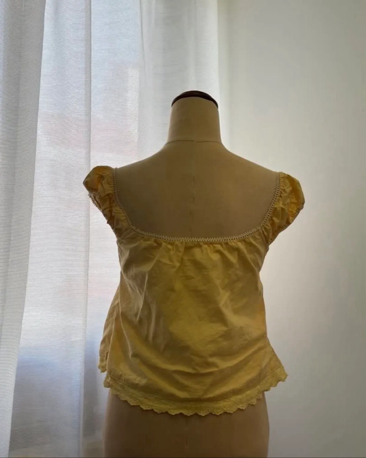 Cara Club Cute Summer Yellow Lace-Up Top - Photo 2