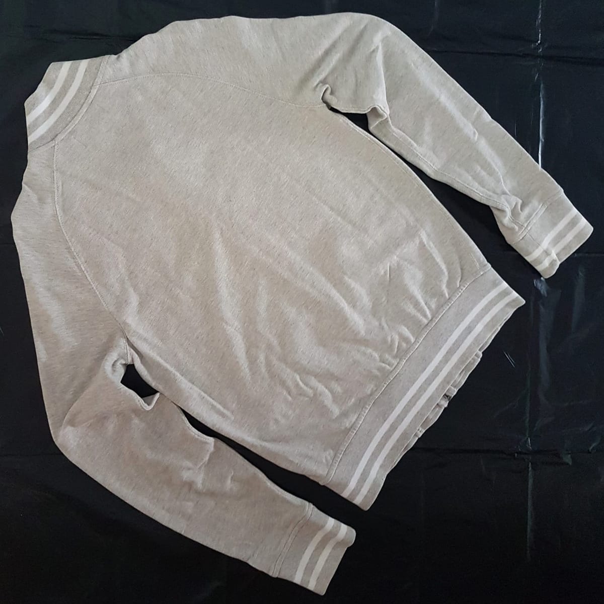 Polo by Ralph Lauren Retro Ralph Lauren Zipper Jacket, Cool Gray Coat, White Trim, Cosmopolitan, Sleek 2 Pockets Cardigan, Cool Sweatshirt, Jumper, Sweater, Essential Outerwear, Original Polo by Ralph Lauren, Pop Culture, Cult Street Fashion, Timeless Appeal - Photo 6