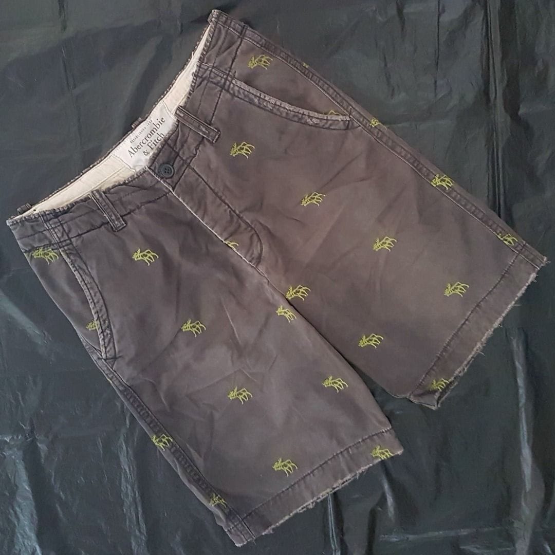 Retro Abercrombie & Fitch Cargo Shorts (Size 31)