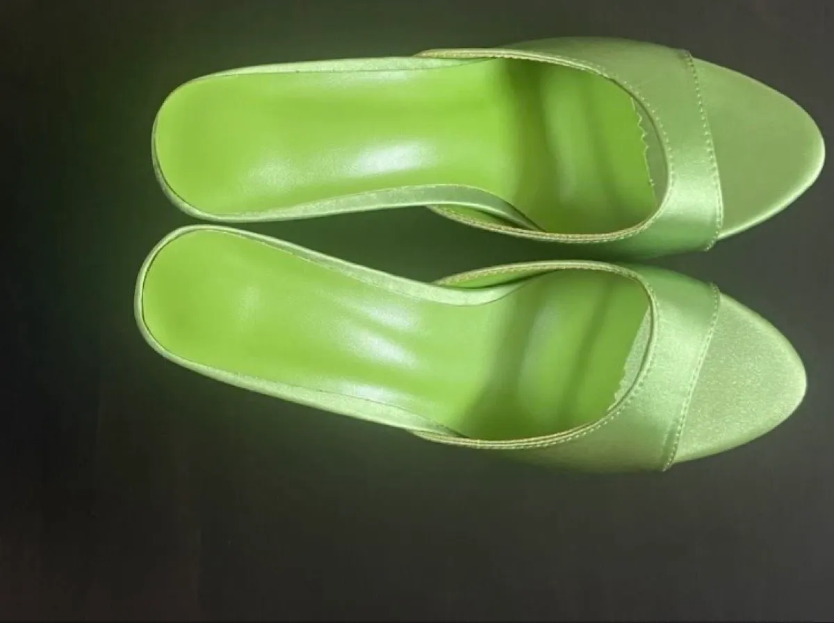 Shein Green satin new heels - Photo 3