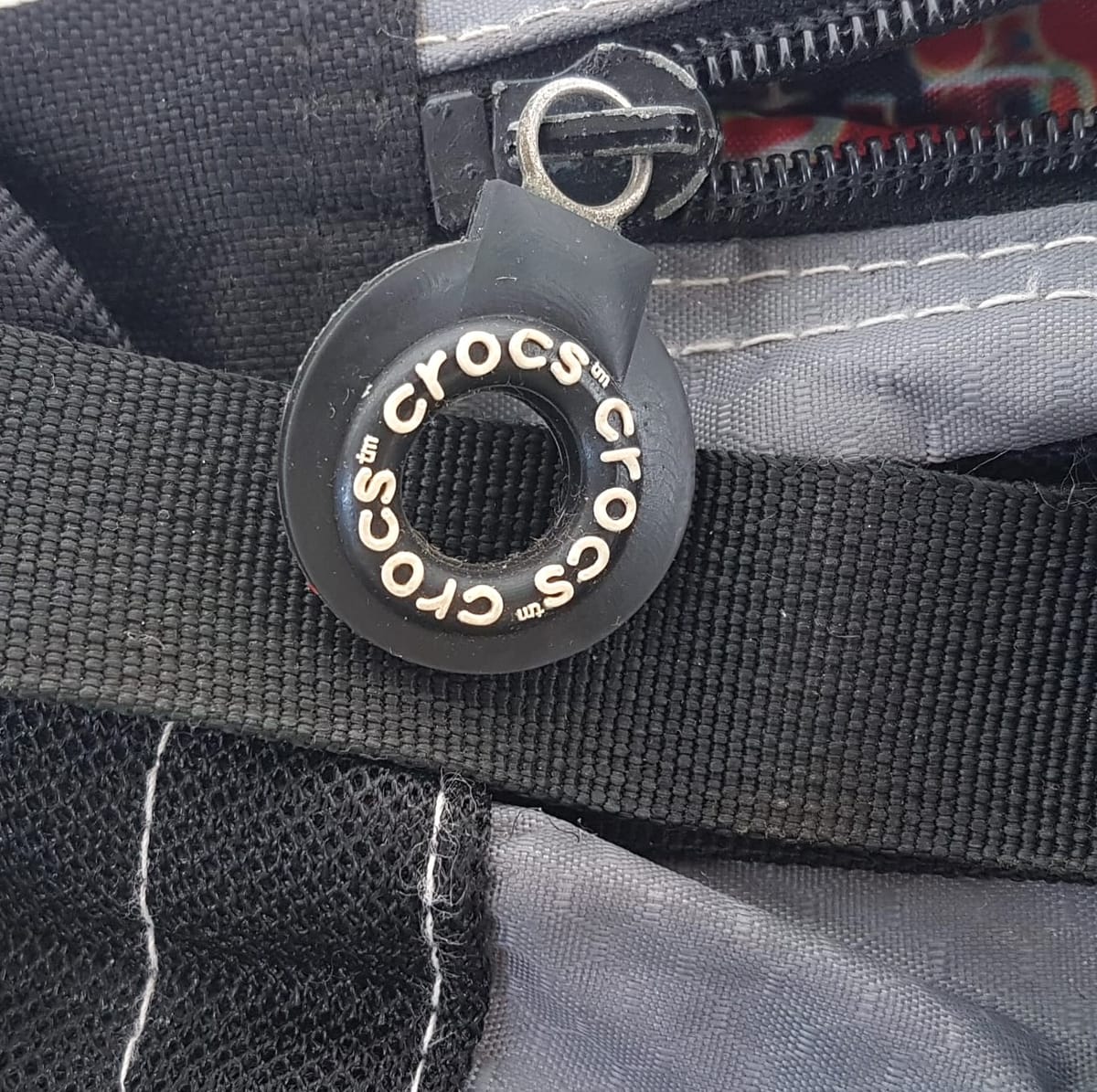 CROCS Original CROCS Tote Bag, Cross-Body, Cool Duffel Bag, Cosmopolitan, Messenger, Sleek Black, Gray & Lime Green Design, Inside Colorful Graffiti, Work Bag, Travel Pack, Sling Bag, Sophistication, Campus, Laptop, Notebook, Urban Style, Cult Street Fashion - Photo 8