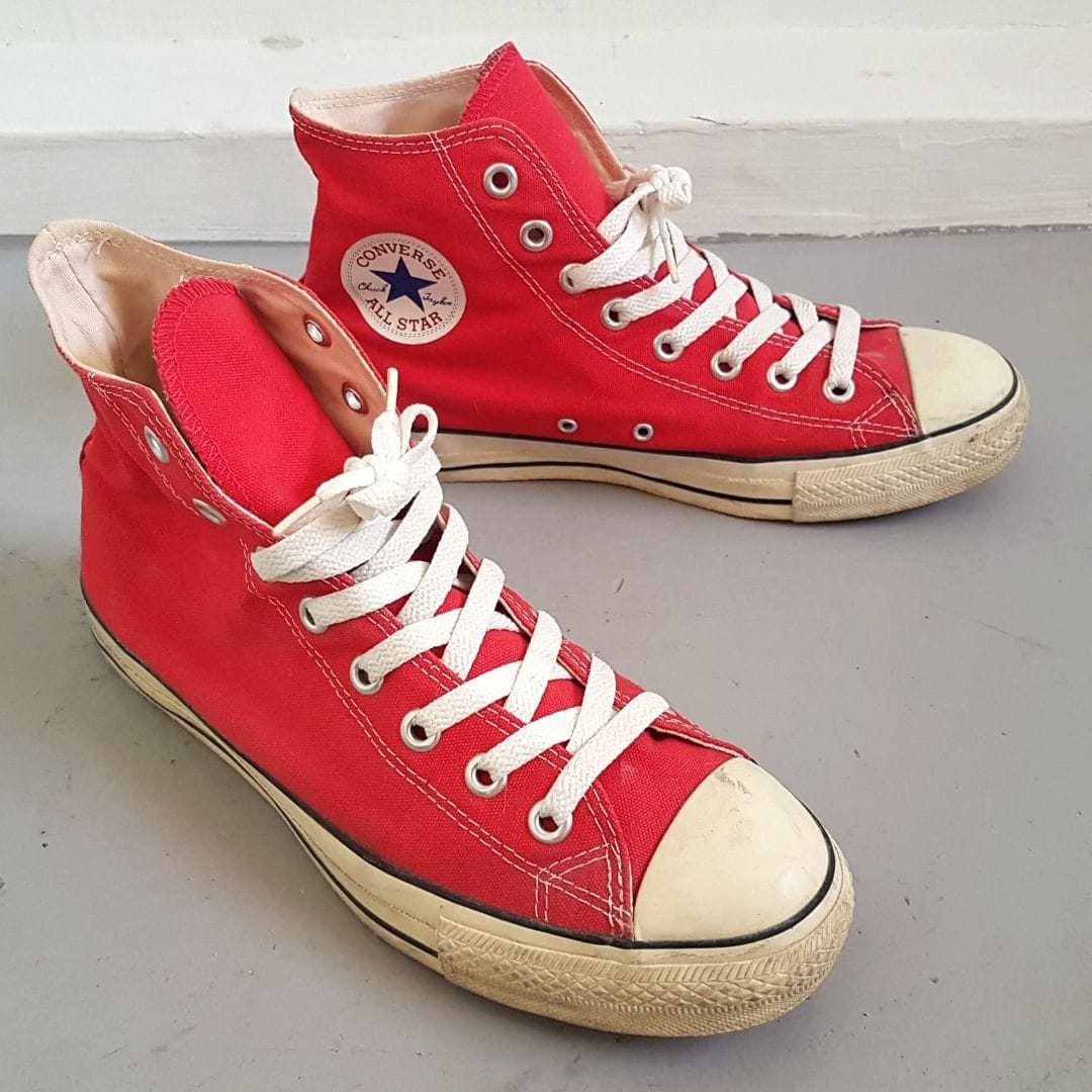 Converse Original Converse All Star Sneakers, Cosmopolitan, Chuck Taylor RED Canvas Shoes, US 8, UK 7, EU 41, CM 26, Sleek Ankle Top Model, Urban Style, Sophistication, Pop Culture, Hip Hop, Rock Stars, Cult Street Fashion, Surf, Skate, Stunt, Streetwise - Photo 2