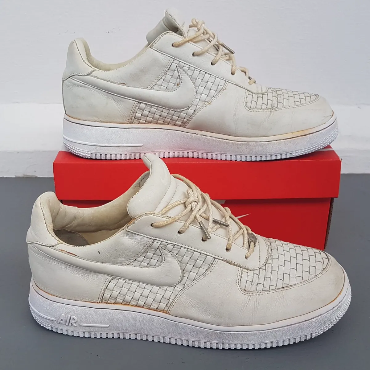 Nike Retro NIKE Air Force 1 Lux Low Shoes, Vintage 2003 Sneakers, US 10, UK 9, EU 44.5, CM 28, Made in ITALY, Cosmopolitan, OFF-WHITE Italian Leather Woven Shoes, Timeless AF1 Design, Sophistication, Pop Culture, Hip Hop, Rock Star, Cult Street Fashion - Photo 8