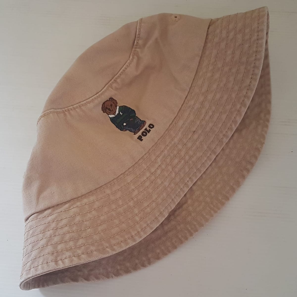 Ralph Lauren Retro Polo by Ralph Lauren Bucket Hat, Cool Khaki Top, Embroidered Polo Bear Model, Cosmopolitan, Luxury Living, Sleek Designer Headgear, Sophistication, Art Décor POLO Cap, Timeless Appeal, Pop Culture, Cult Street Fashion, Urban Style, Summer Holidays - Photo 2