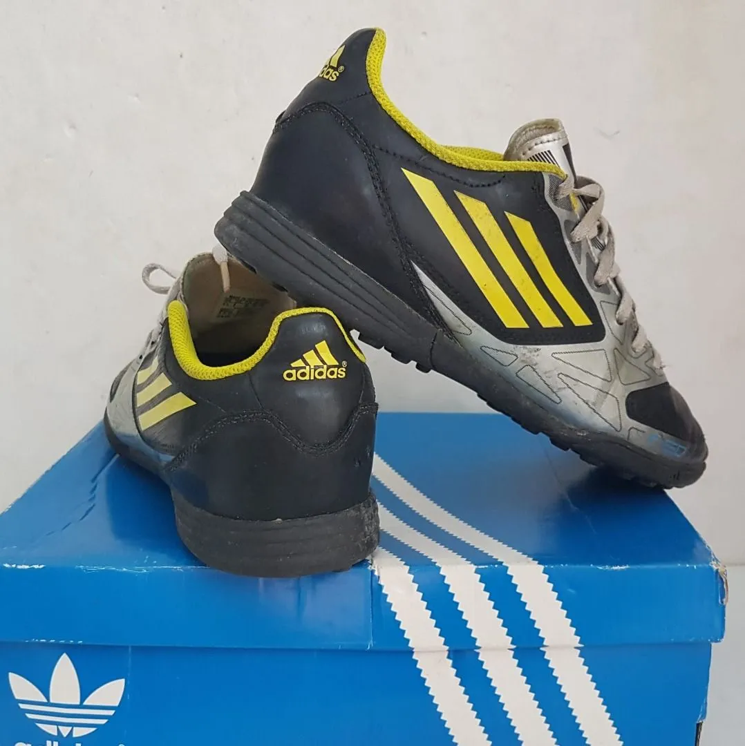Adidas Original Adidas F 50 Futsal Shoes, Black, Silver & Yellow Boots, US 5.5, UK 5, EU 38, JP 240, Low Top, Soccer Turf Cleats, Cool Futsal Model, Adidas Football Boots, Active Lifestyle, Cosmopolitan, Soccer Shoes, Sophistication, Streetwise, Urban Style - Photo 2