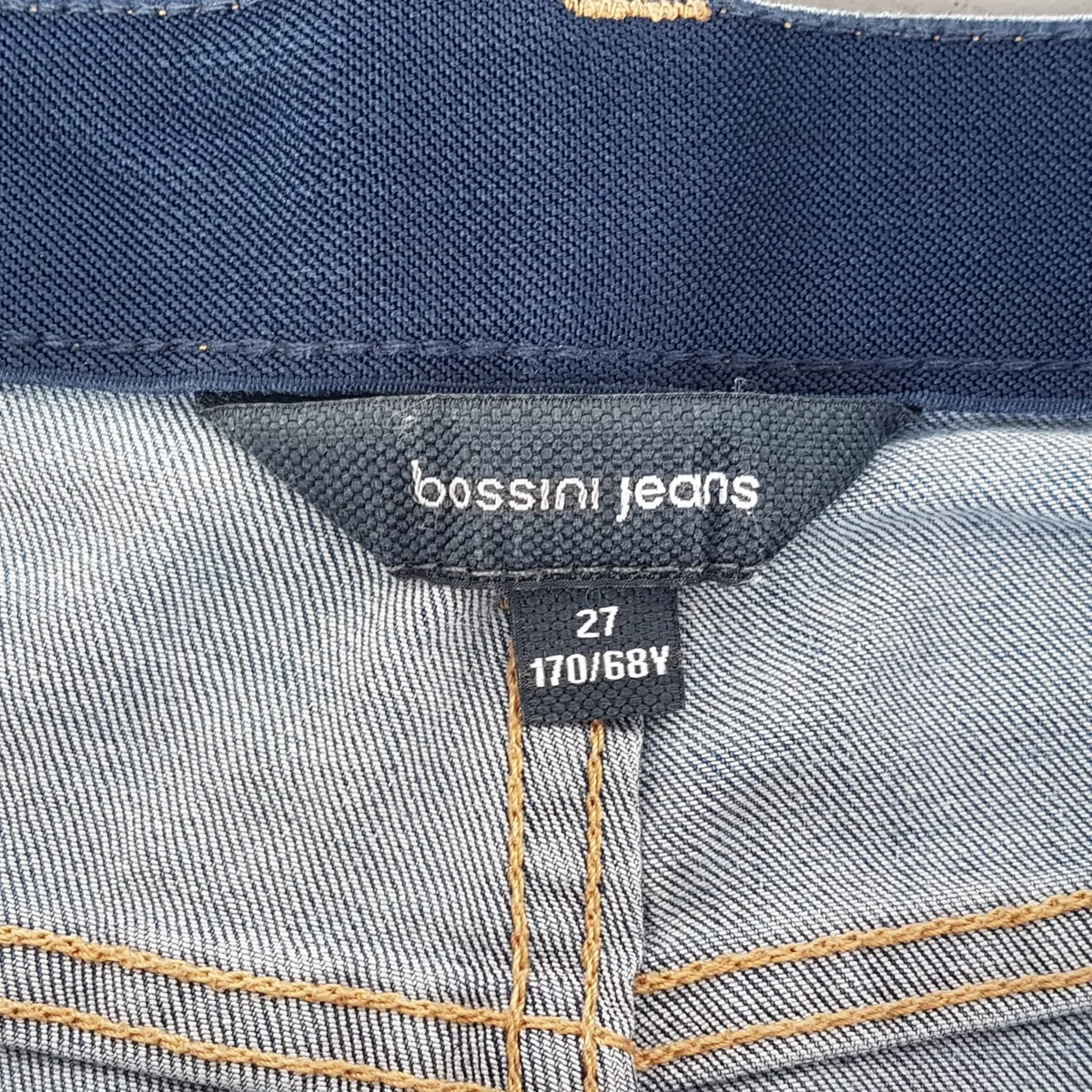 Bossini Original BOSSINI Light Washed Denim Jeans, Size 27, Cosmopolitan, Cool Distressed Bottoms, Bootcut Model, Pop Culture, Hip Hop, Rock Star, Cult Street Fashion, Urban Style, Timeless Appeal, Sophistication, Streetwise, Trendy Apparels - Photo 3