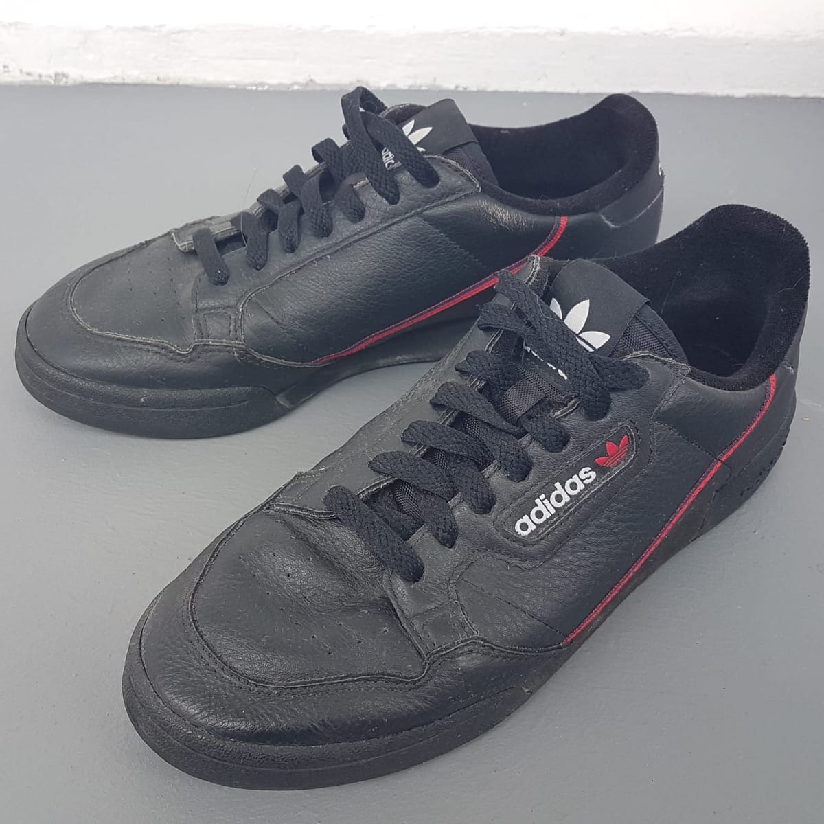 Adidas Adidas Originals Continental 80 Sneakers, Cosmopolitan, Black Shoes, Red Accents, US 8.5, UK 8, EU 42, JP 265, Sleek Design, Urban Style, Streetwise, Sophistication, Cult Street Fashion, Roadster, Pop Culture, Timeless Appeal, Active Lifestyle - Photo 3