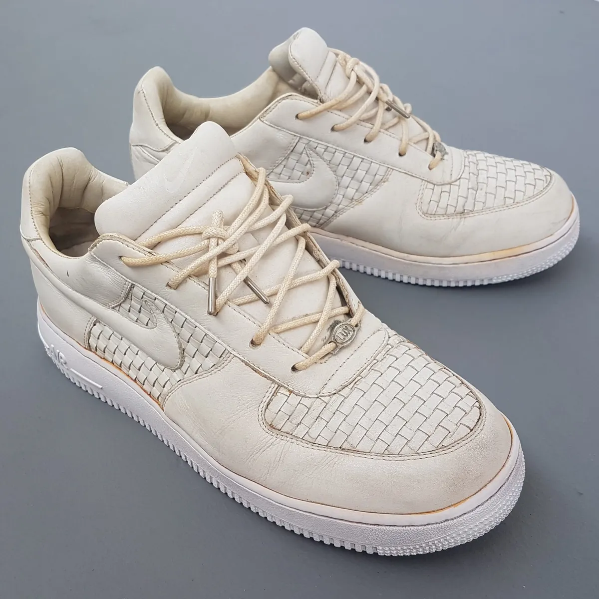 Nike Retro NIKE Air Force 1 Lux Low Shoes, Vintage 2003 Sneakers, US 10, UK 9, EU 44.5, CM 28, Made in ITALY, Cosmopolitan, OFF-WHITE Italian Leather Woven Shoes, Timeless AF1 Design, Sophistication, Pop Culture, Hip Hop, Rock Star, Cult Street Fashion - Photo 3