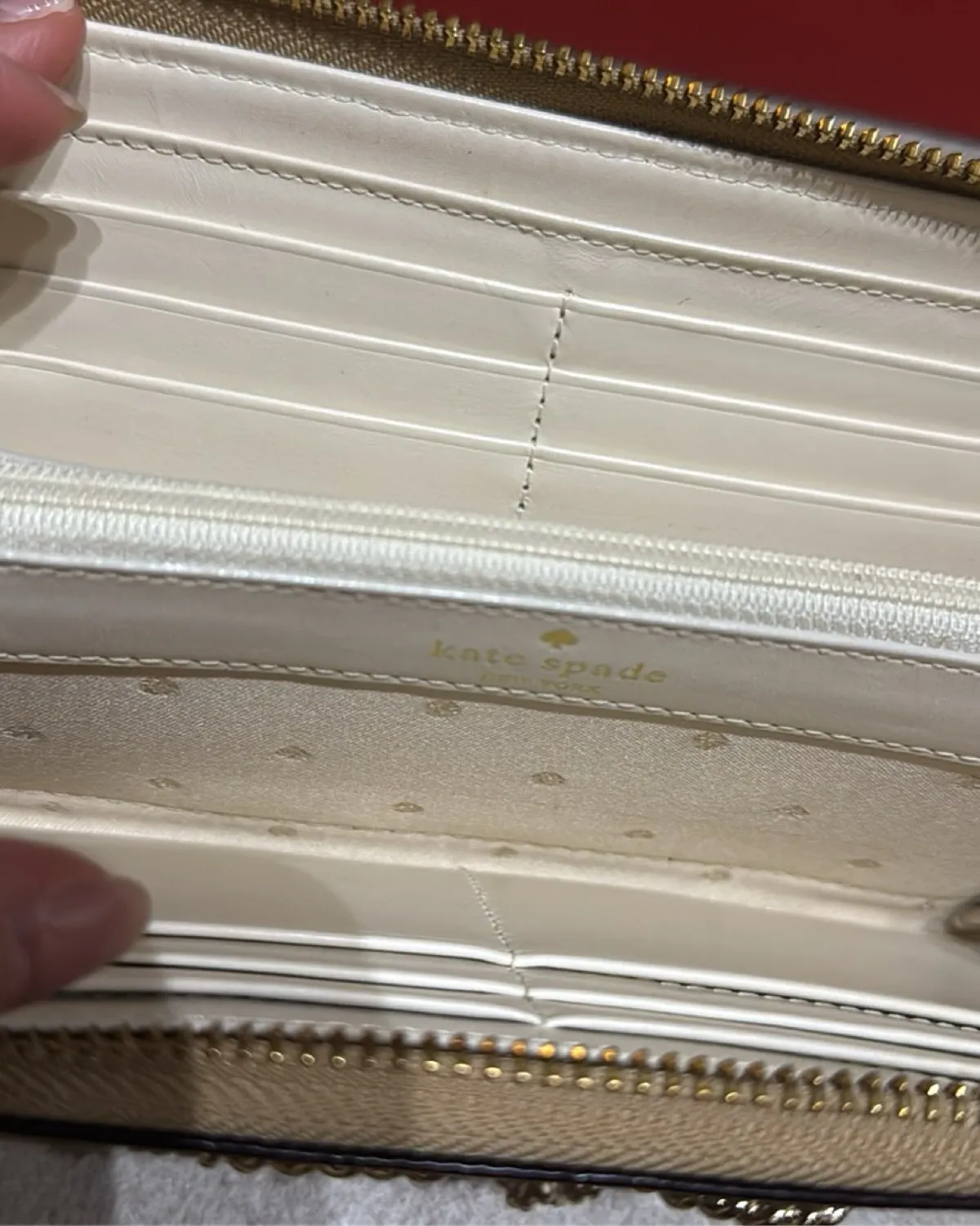 Kate Spade Chic Kate Spade Gold Wallet - Photo 2