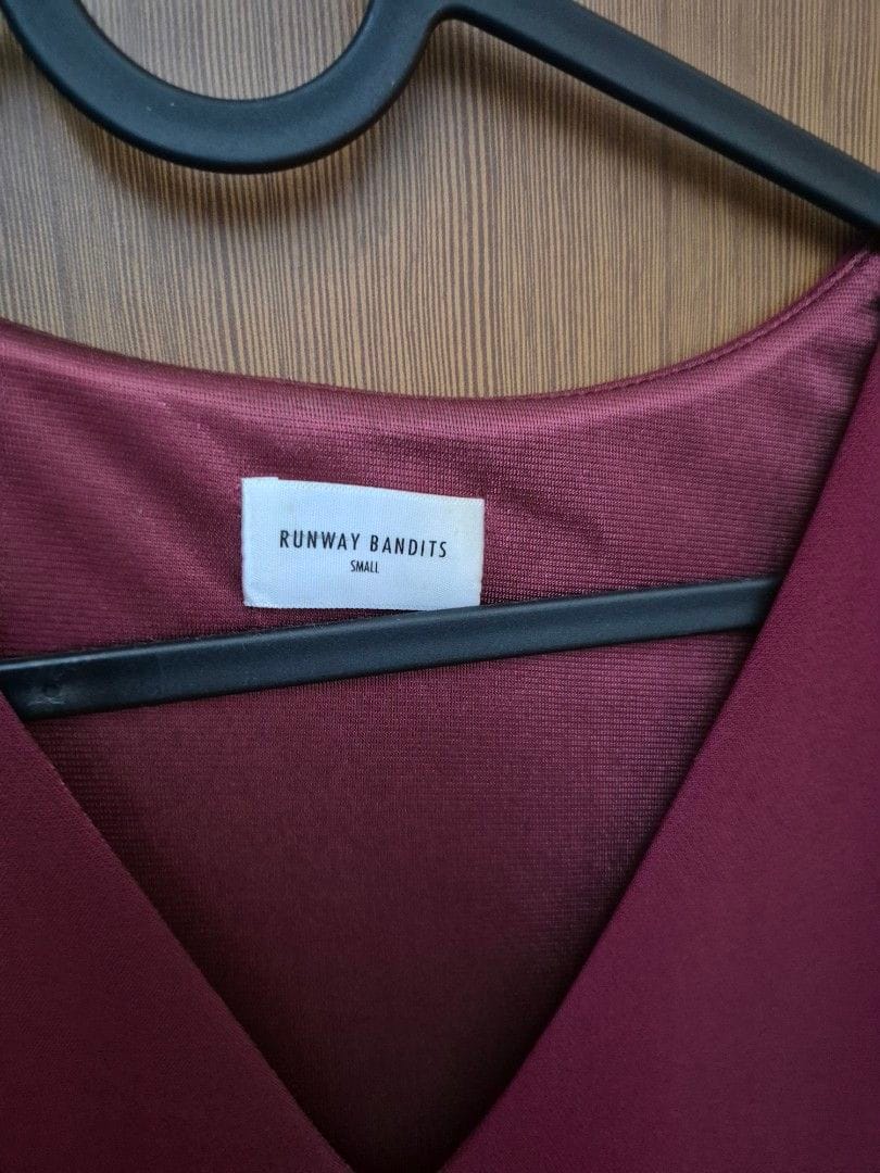Runway Bandits Runway Bandits Sleeveless Burgundy Dress (Size S) - Photo 4