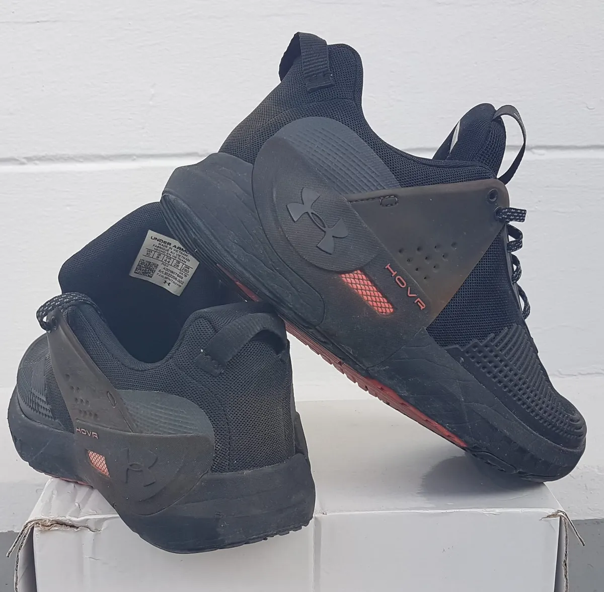 UNDER ARMOUR Original UA HOVR™ Apex Training Shoes, US 10, UK 9, EUR 44, CM 28, UA Black Sneakers, Orange Accents, Cosmopolitan, Versatile Cross Trainer, Urban Style, Soft Running Cushioning, Weightlifting Stability, Timeless Appeal, Pop Culture, Cult Street Fashion - Photo 8