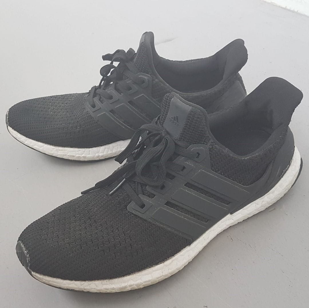 Adidas Ultra Boost Black Sneakers - Sleek & Streetwear Vibes! - Photo 2