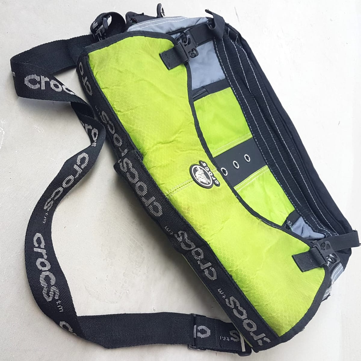 CROCS Original CROCS Tote Bag, Cross-Body, Cool Duffel Bag, Cosmopolitan, Messenger, Sleek Black, Gray & Lime Green Design, Inside Colorful Graffiti, Work Bag, Travel Pack, Sling Bag, Sophistication, Campus, Laptop, Notebook, Urban Style, Cult Street Fashion - Photo 4