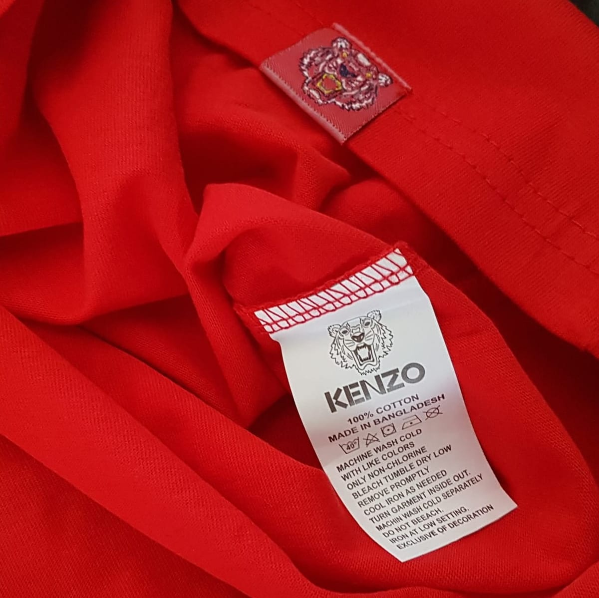 KENZO Retro KENZO Designer T-Shirt, Stunning RED Tee, Cosmopolitan, MEDIUM TIGER Graphic Top, Art décor TIGER Top, Sleek Fashion Wear, Eye-Catching, Streetwise, Sophistication, Pop Culture, Hip Hop, Rock Star, Luxury Living, Urban Style, Timeless Appeal - Photo 6