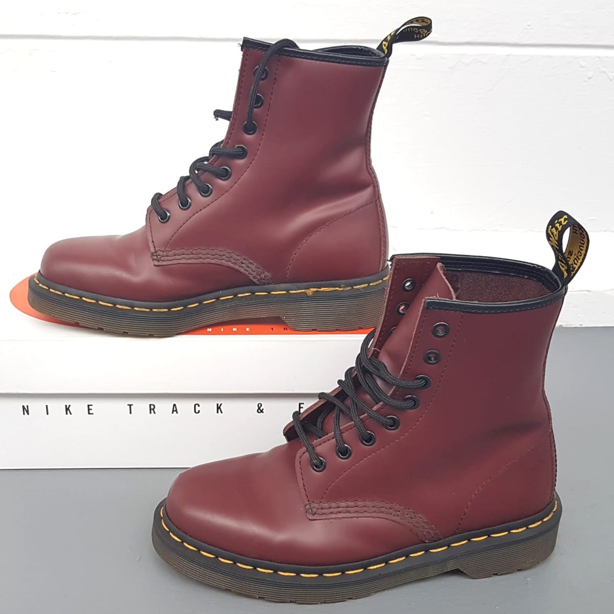 Doc Martens Retro Dr. Martens 1460 Cherry Red Smooth Leather Lace Up Boots, US 8, UK 6, EU 38, Cosmopolitan, Doc Martens AirWair Model, Sophistication, Luxury Living, Pop Culture, Hip Hop, Rock Star, Timeless Appeal, Urban Style - Photo 2