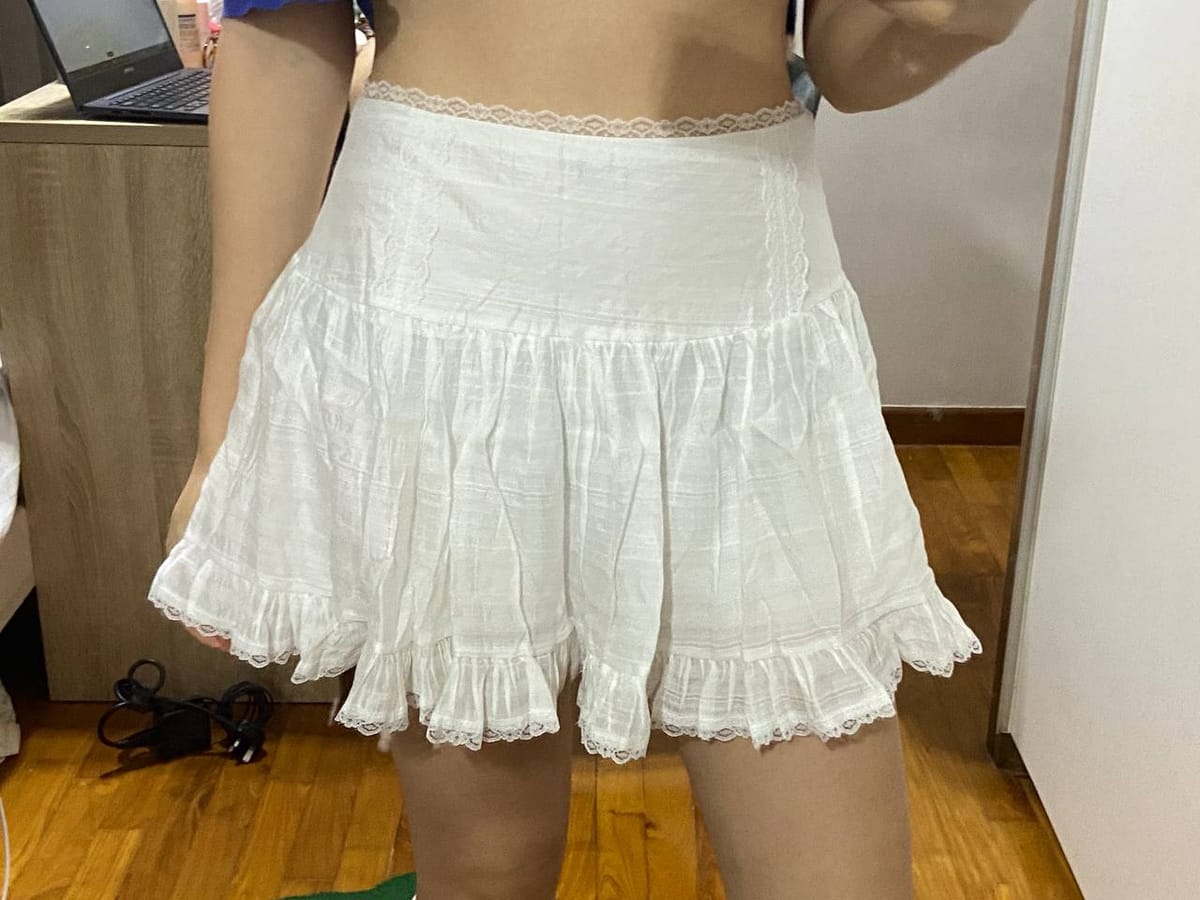 lace trim white mini skirt