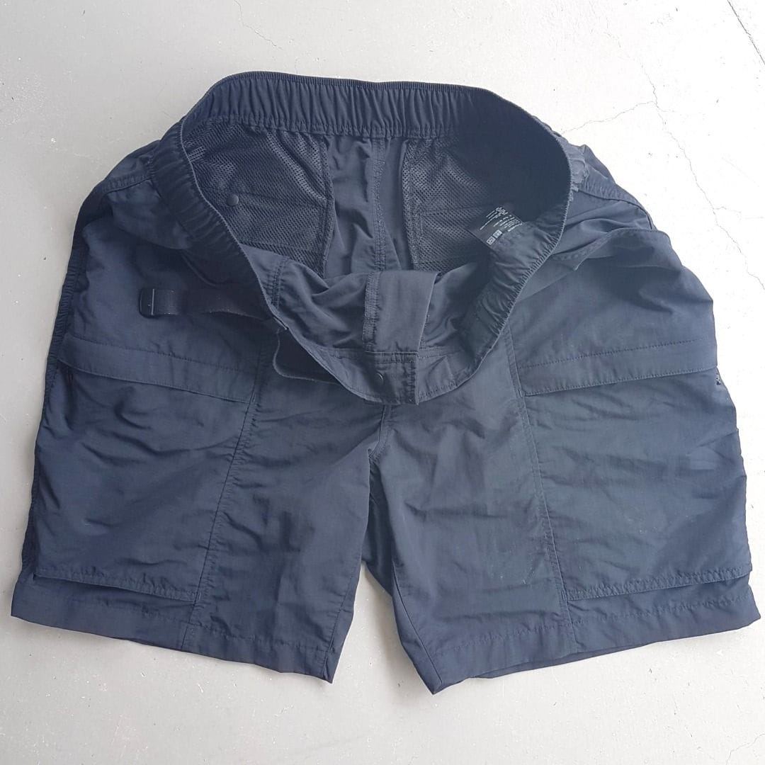 UNIQLO Tactical Black Shorts (XL) - Chill & Sleek Vibes