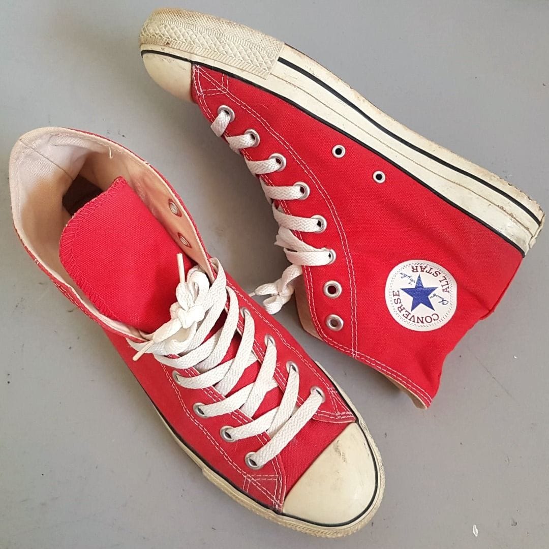 Converse Original Converse All Star Sneakers, Cosmopolitan, Chuck Taylor RED Canvas Shoes, US 8, UK 7, EU 41, CM 26, Sleek Ankle Top Model, Urban Style, Sophistication, Pop Culture, Hip Hop, Rock Stars, Cult Street Fashion, Surf, Skate, Stunt, Streetwise - Photo 4