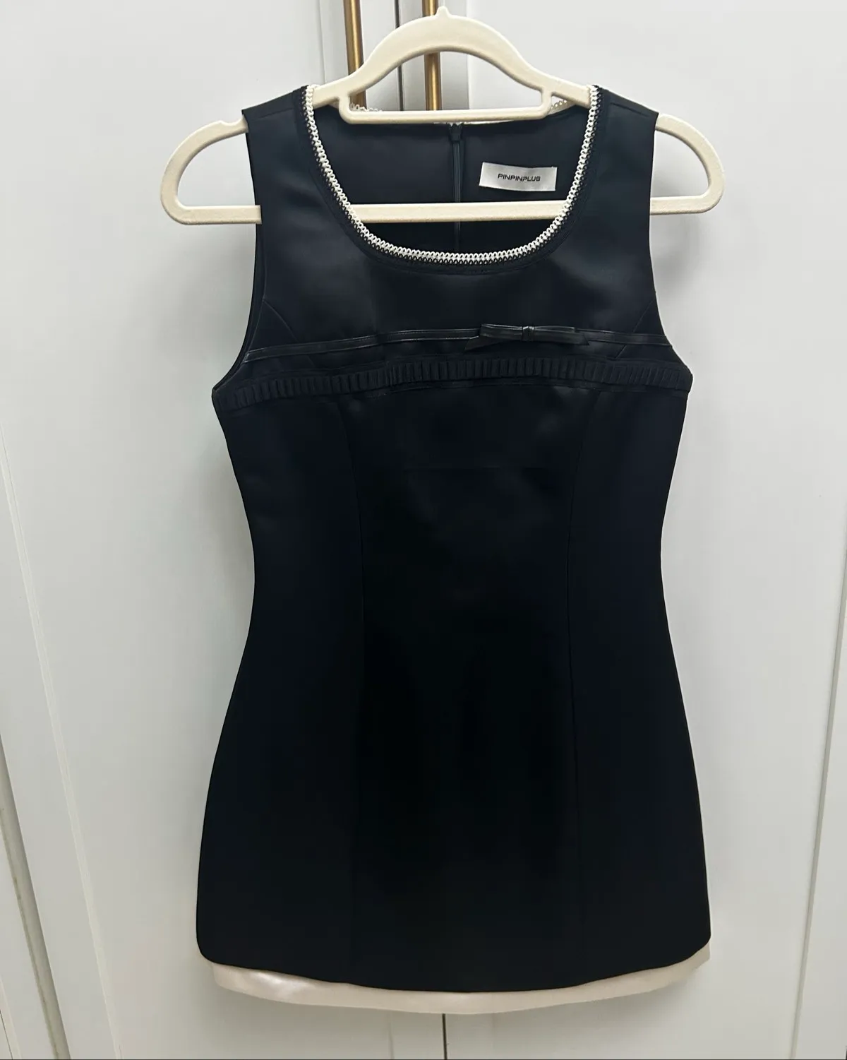 Pinpinplus Pinpinplus little black sleeveless dress