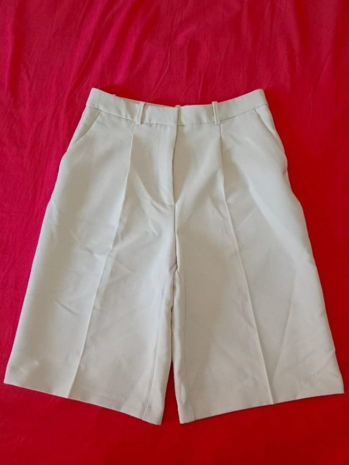 Zara Chic Cream Zara Shorts - Brand New with Tag! - Photo 2