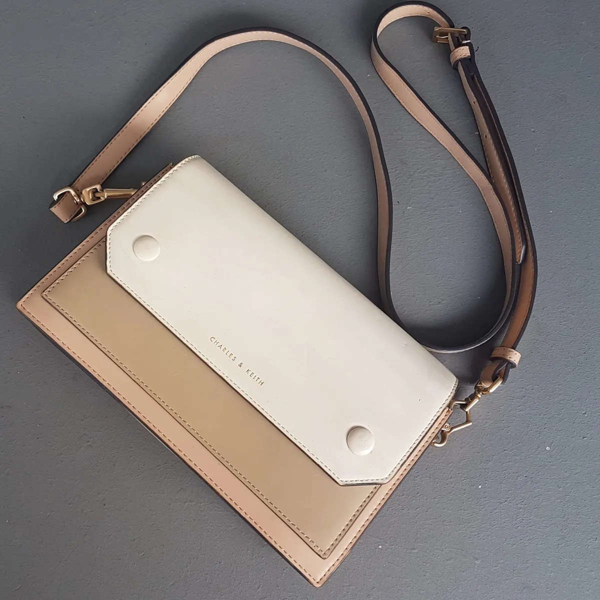 Charles & Keith CHARLES & KEITH Handbag, Cosmopolitan, Charles & Keith Two-Tone Mini Clutch Bag, Cool C&K Crossbody, Tan & Beige Body, Cream Flap, Envelope Shoulder Sling Bag, Timeless Classic, Minimalist Style, Pop Culture, Luxury Living, Everyday Fashion