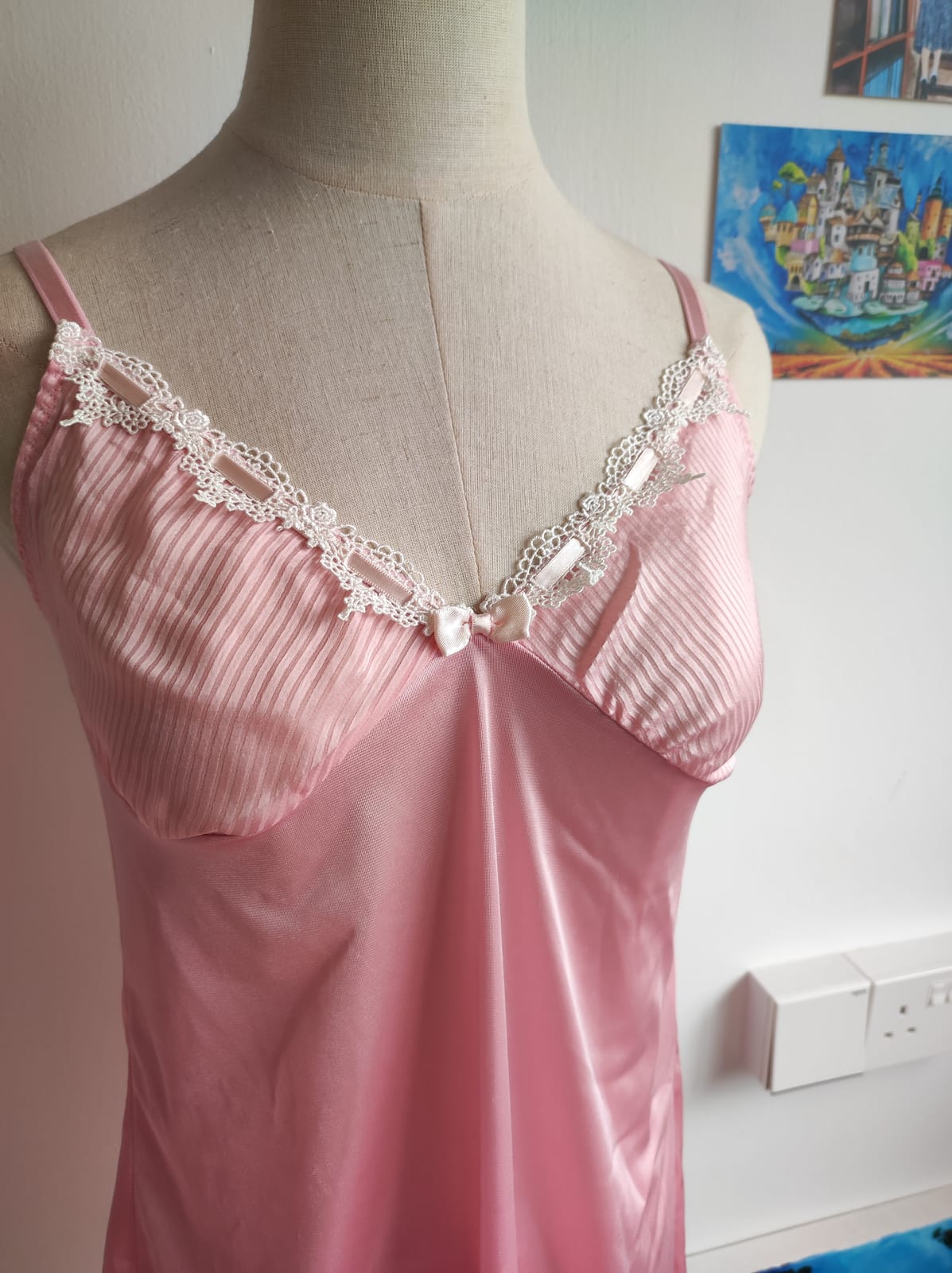 Soft Pink Satin Nightdress with Lace Trim - Photo 3