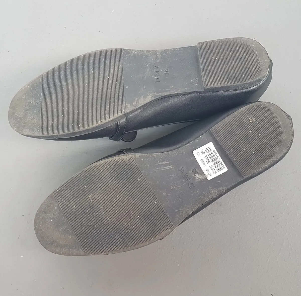 DMK Original DMK Enya Flat Loafers, Cosmopolitan, US 7, EUR 38, Cool Black Slip-on, Sliders, Work Shoes, Gold Ornamental Buckle, Sleek Designer Shoes, Comfortable, Sophistication, Pop Culture, Urban Style, Cult Street Fashion, Everyday Shoes, Timeless Appeal - Photo 5