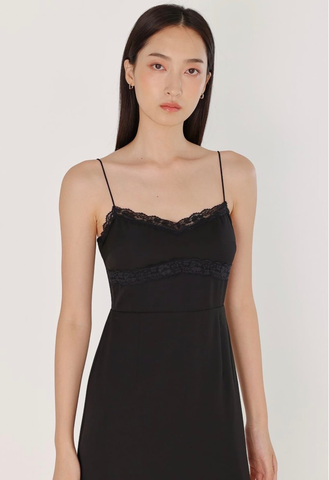 Lovet Padded Lace Trim Maxi Dress - Photo 2