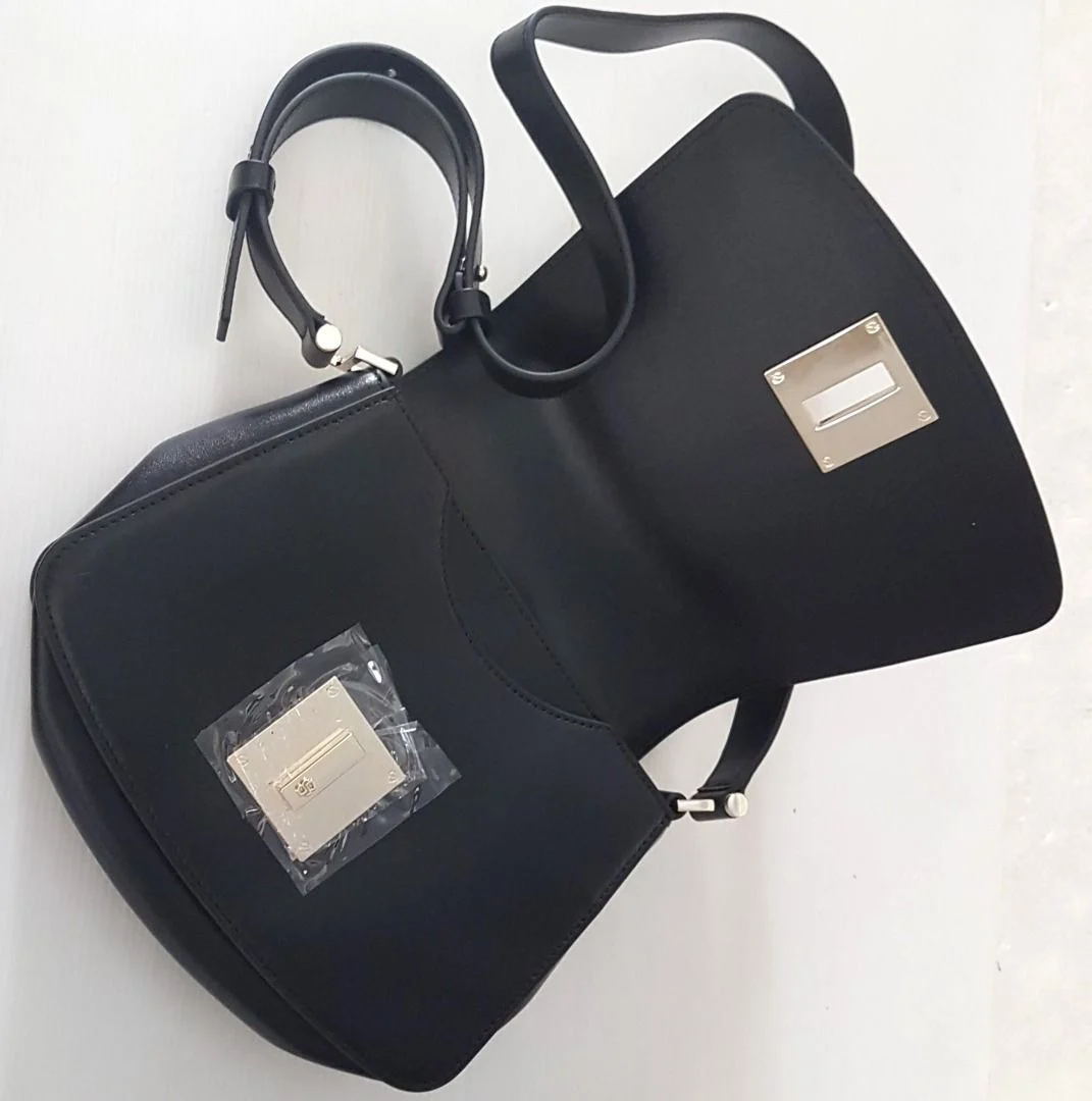 Luxury HUGO BOSS Bag, Cool Cross-body Model, Classic Black Leather Handbag, Soft Boss Case, New with Tag, RETAIL $800+ - Photo 10