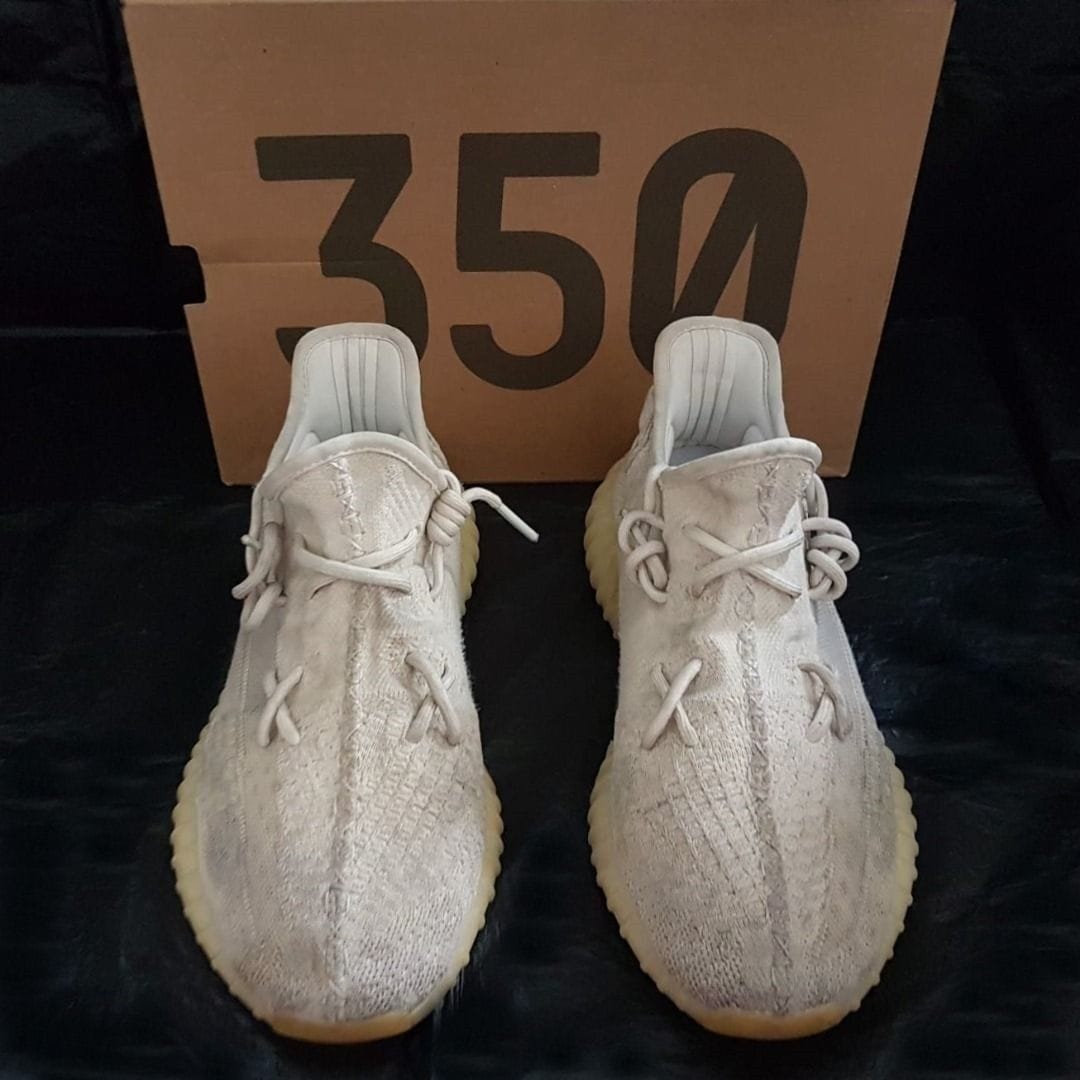 Adidas Yeezy Original Adidas Yeezy Boost 350 V2 Shoes, Light UV Model, US 9.5, UK 8.5, FR 42.5, Exclusive Yeezy X Adidas Sneakers, Luxury Living, Sleek Kanye West Design, Cosmopolitan, Catwalk, Runway Show, Pop Culture, Hip Hop, Rock Star, RETAIL $900, Limited Edition - Photo 7