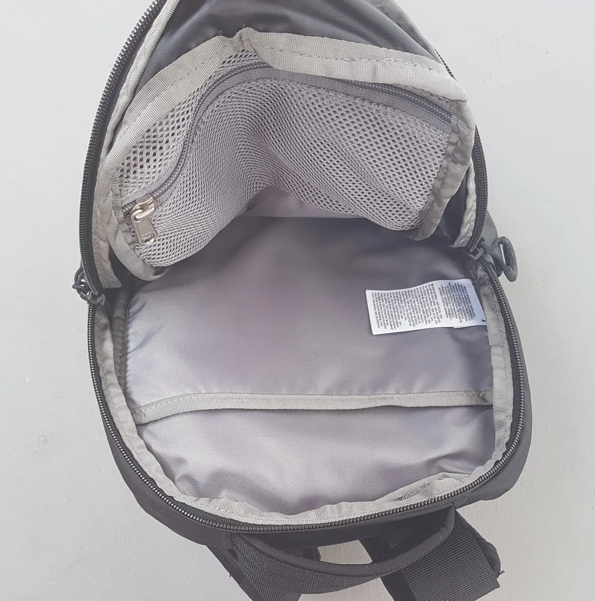 The North Face The North Face Backpack, Borealis Mini Model, Black Haversack, Cosmopolitan, Cool Waterproof Design, Travel Classic, Front Bungee Compression System, Padded Back, Smart Organization, Roadster, Sophistication, Everyday Fashion - Photo 8